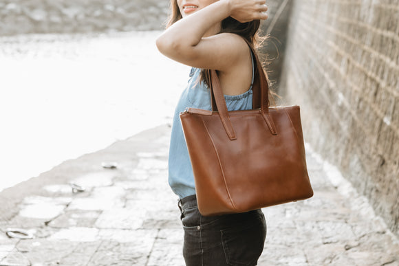 The Daily Zip-Tote | Tan Leather Tote Bag | Albert Tusk Leather Goods Online