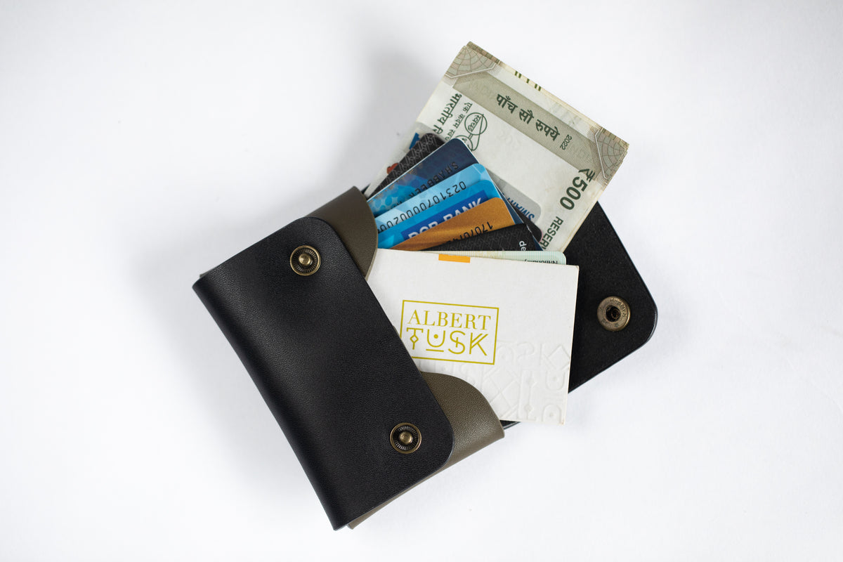 The Compact Wallet - Albert Tusk