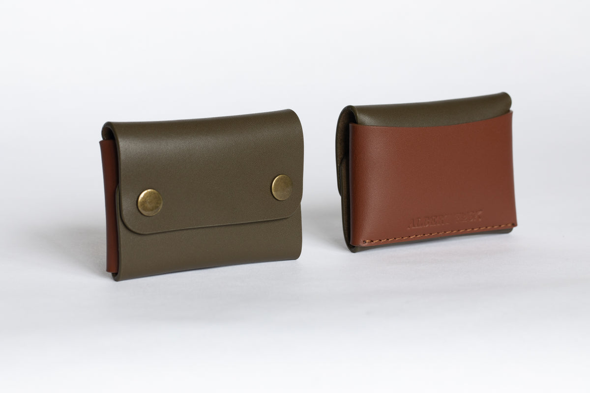 The Compact Wallet - Albert Tusk
