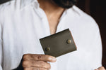 The Compact Wallet - Albert Tusk