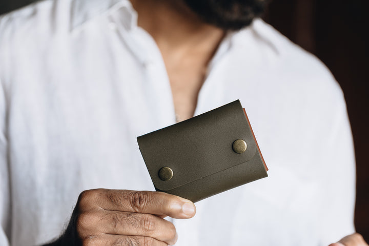 The Compact Wallet - Albert Tusk
