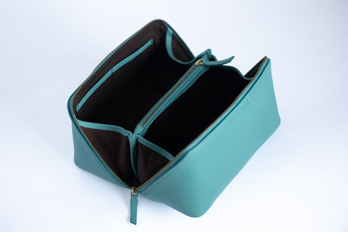 The Flat-Lay Pouch - Albert Tusk
