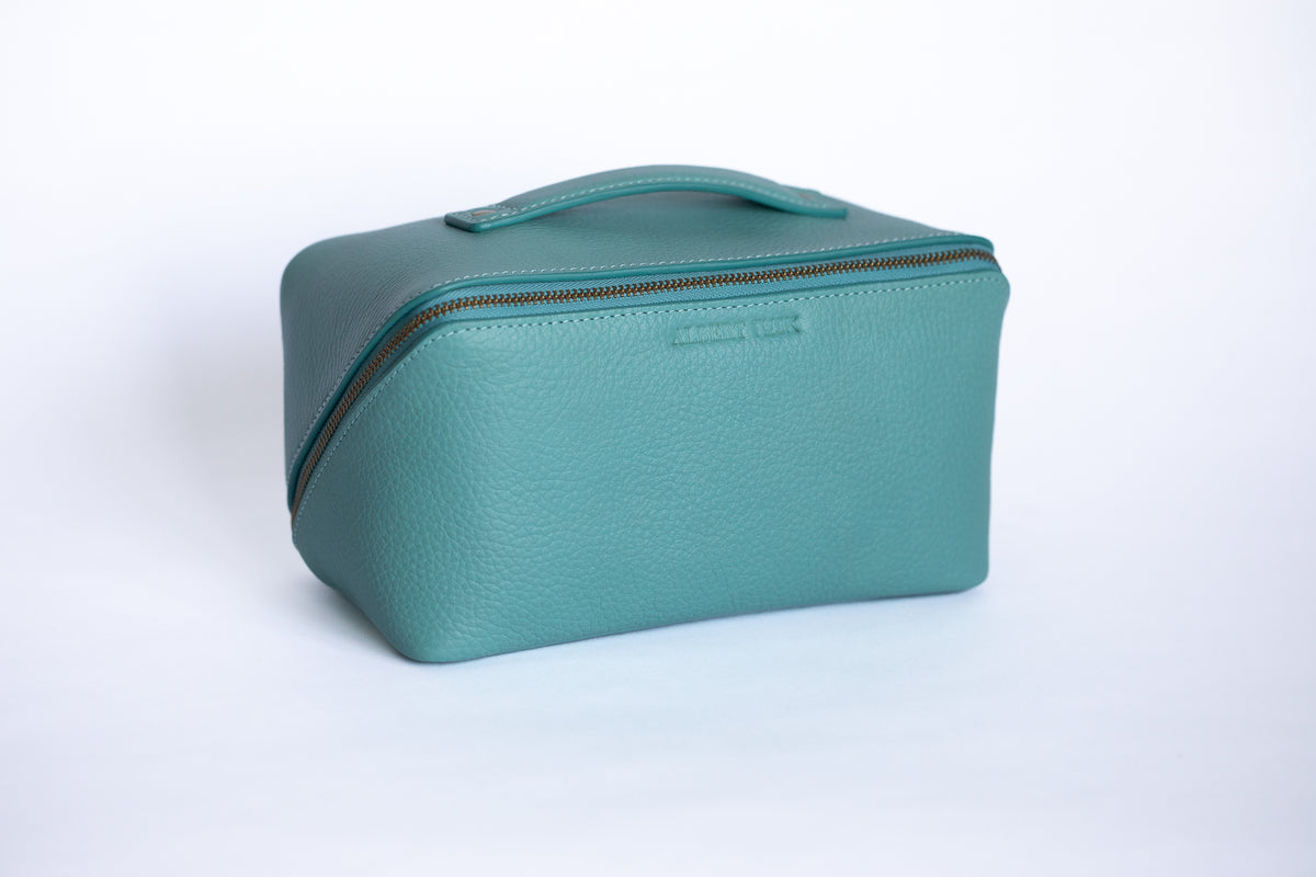 The Flat-Lay Pouch - Albert Tusk