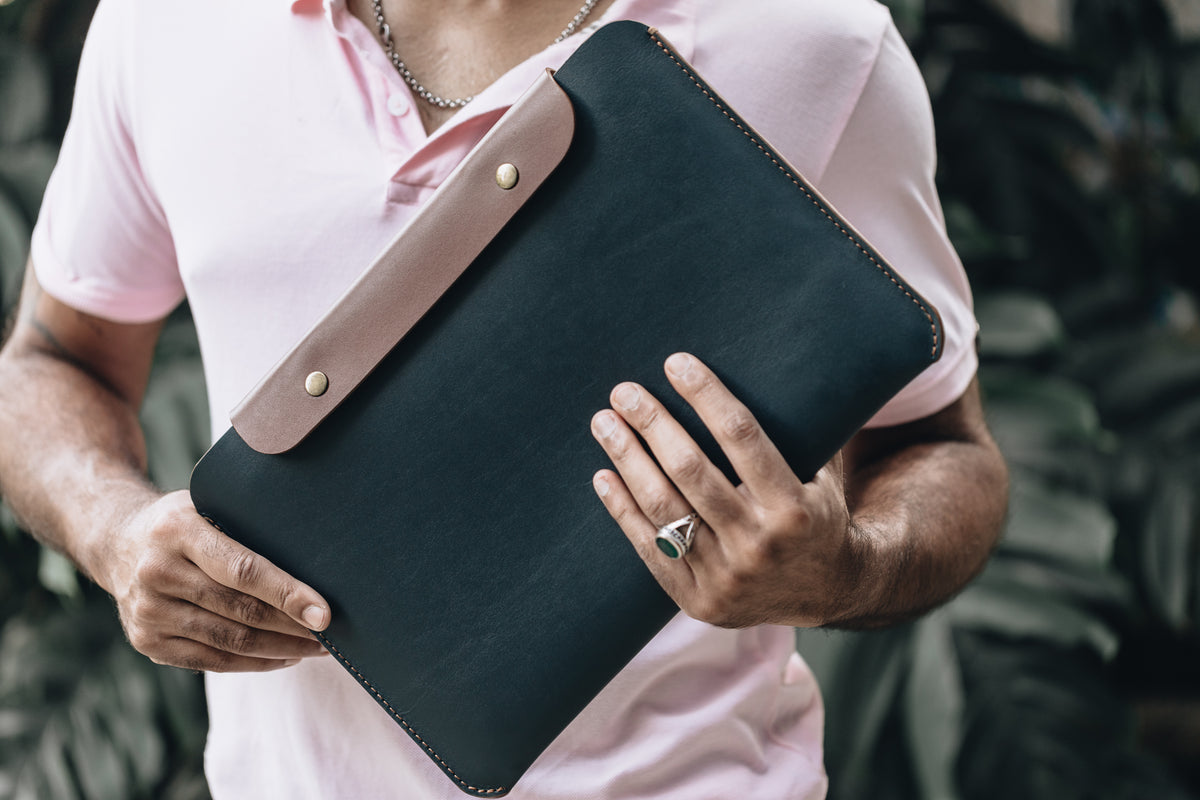 The MacBook Sleeve(13"-14") - Albert Tusk