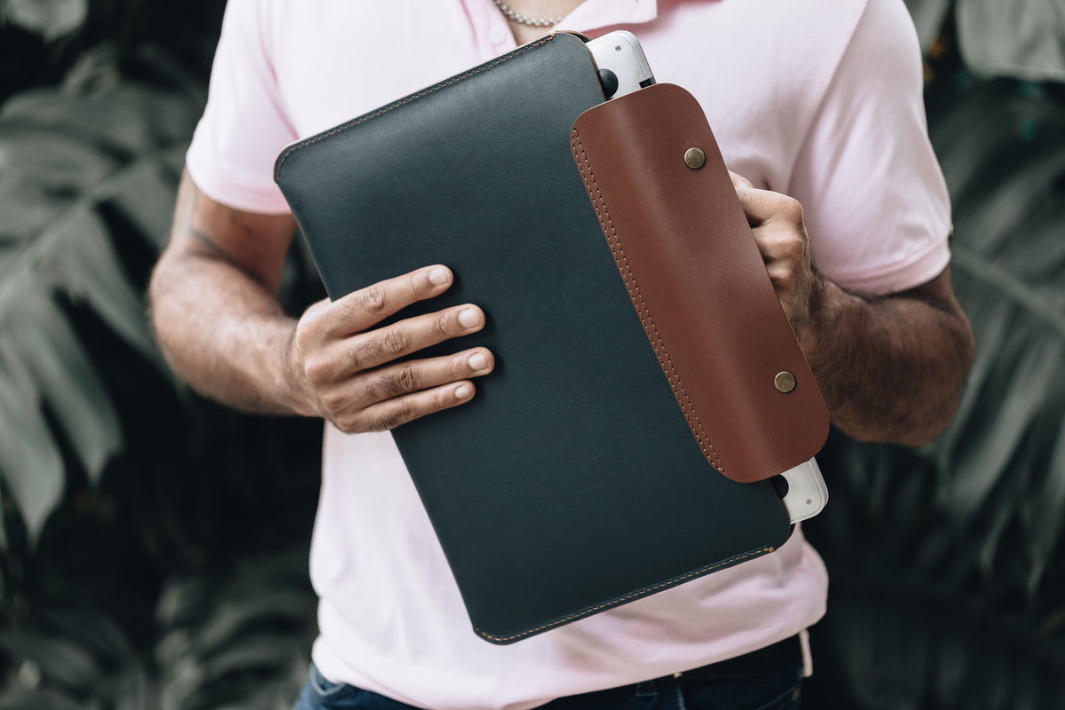 The MacBook Sleeve(13"-14") - Albert Tusk