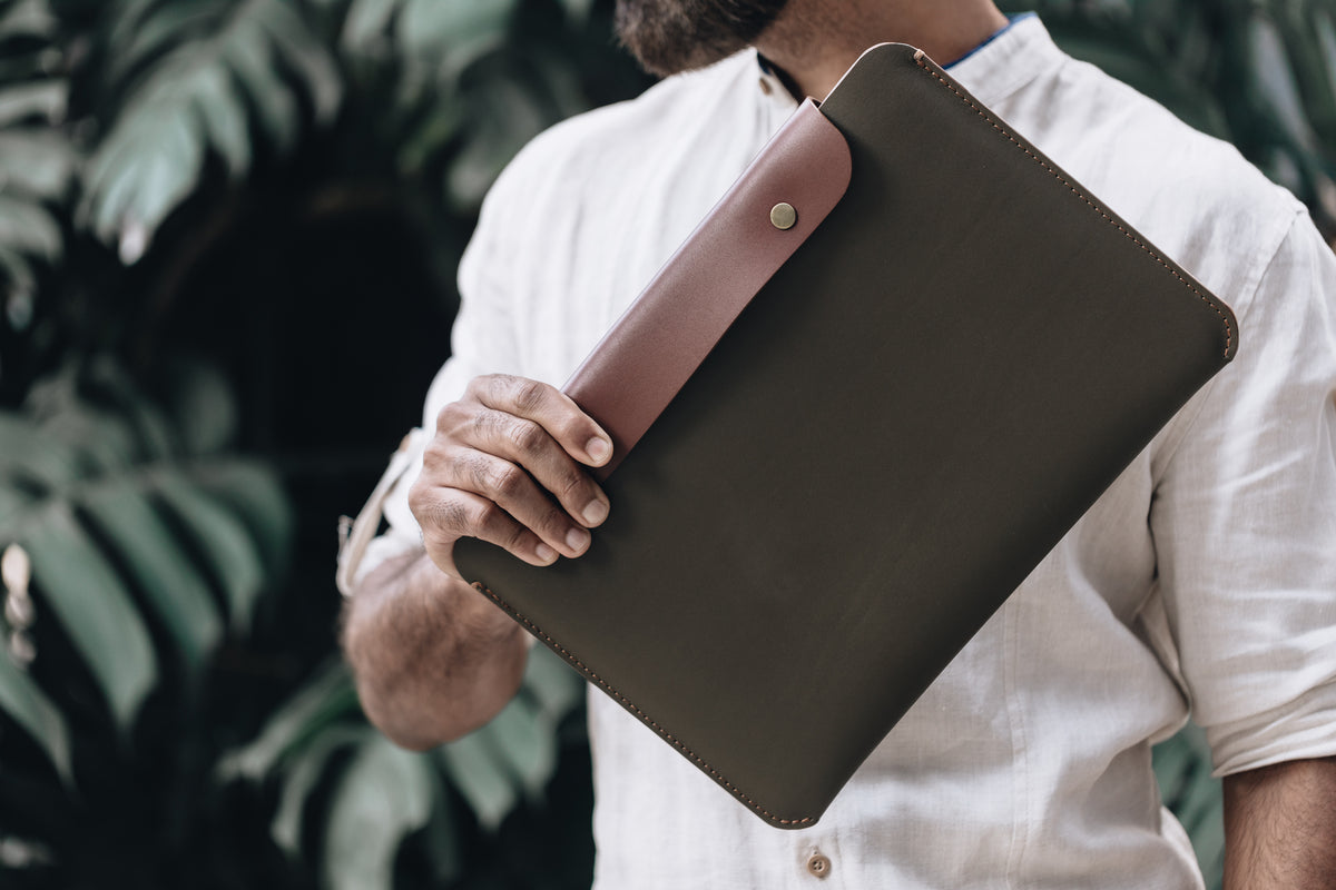 The MacBook Sleeve(13"-14") - Albert Tusk