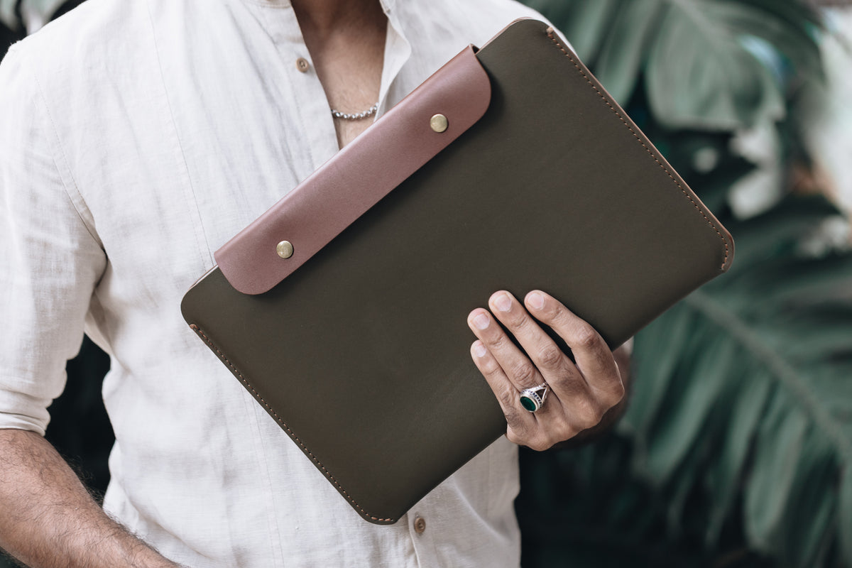 The MacBook Sleeve(13"-14") - Albert Tusk
