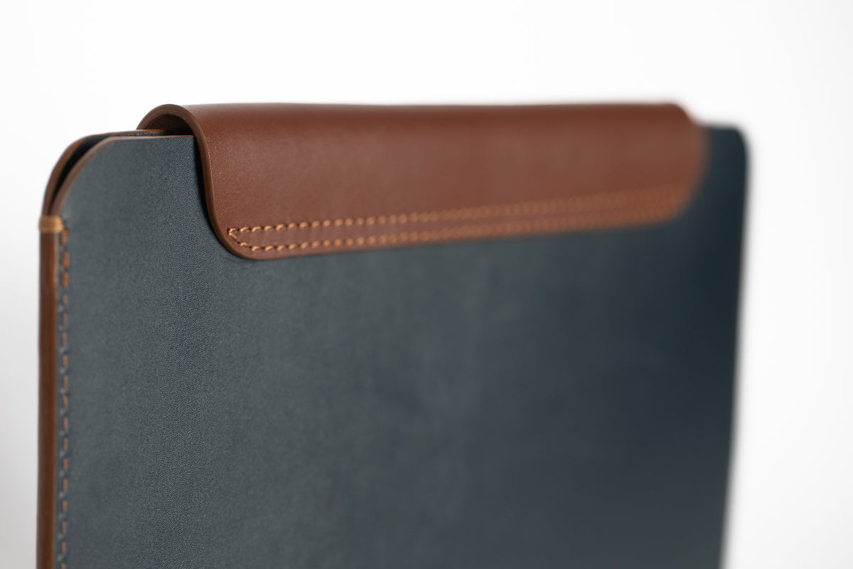 The MacBook Sleeve(13"-14") - Albert Tusk