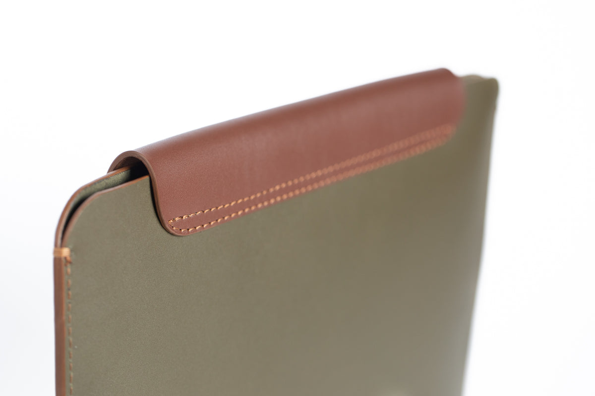 The MacBook Sleeve(13"-14") - Albert Tusk
