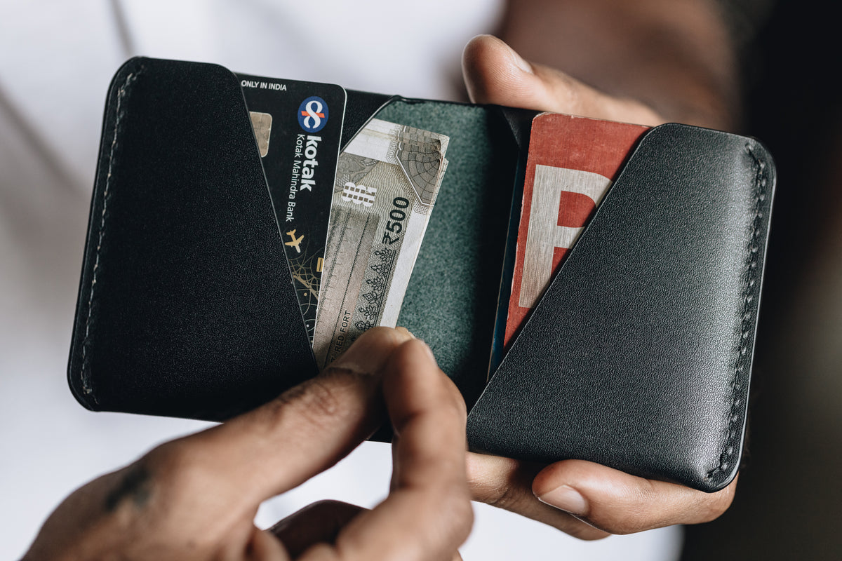 The Single-Cut Wallet