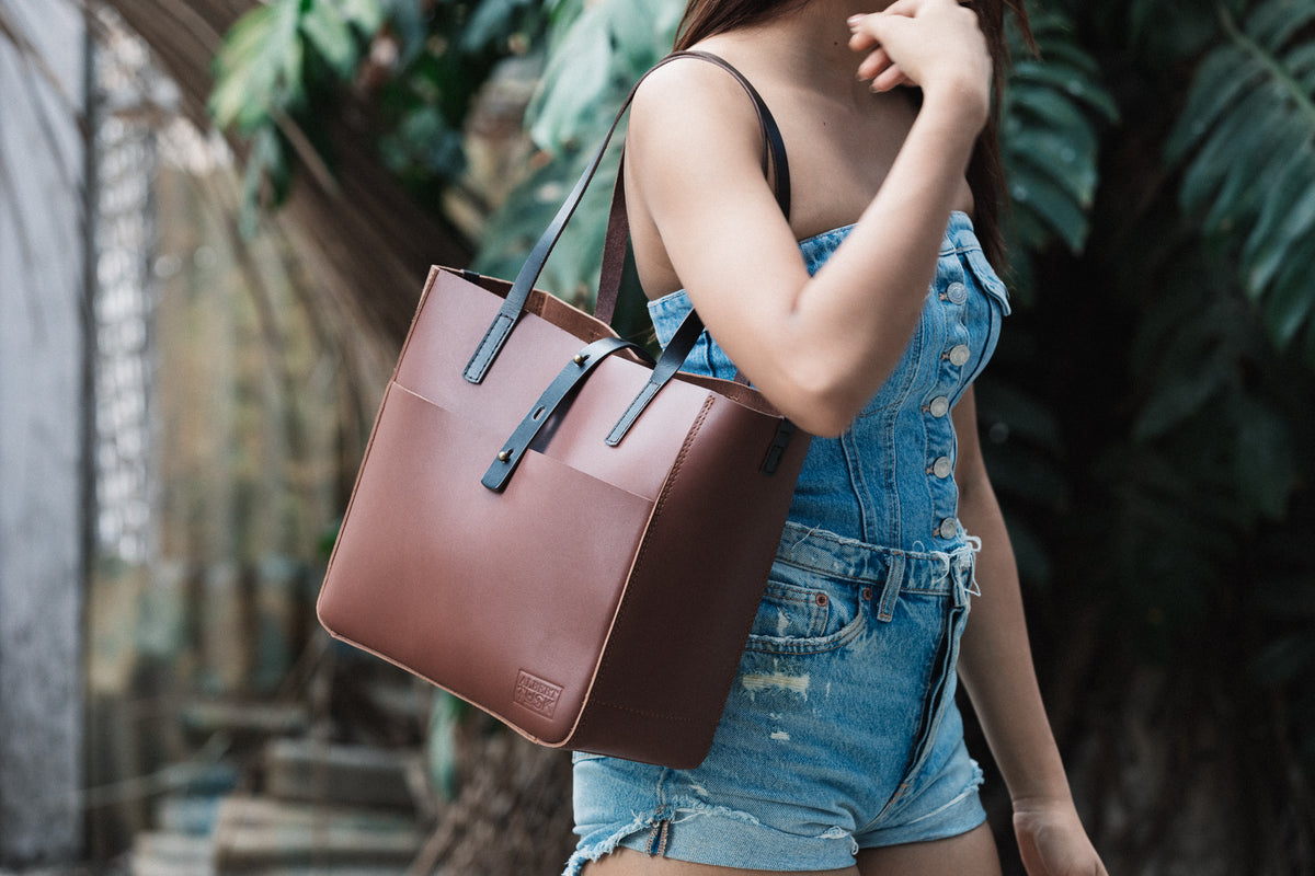 The Transport Tote - Albert Tusk