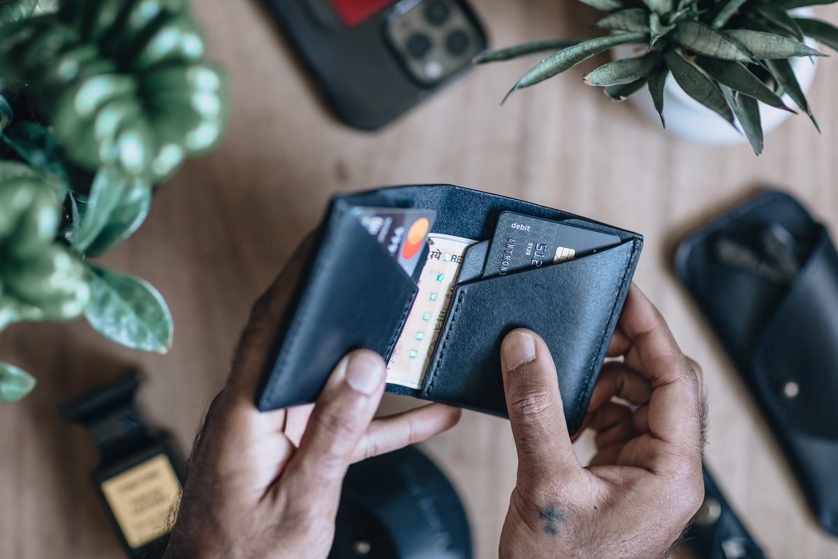 The Bare Bifold | Leather Wallet | Albert Tusk Leather Goods Online