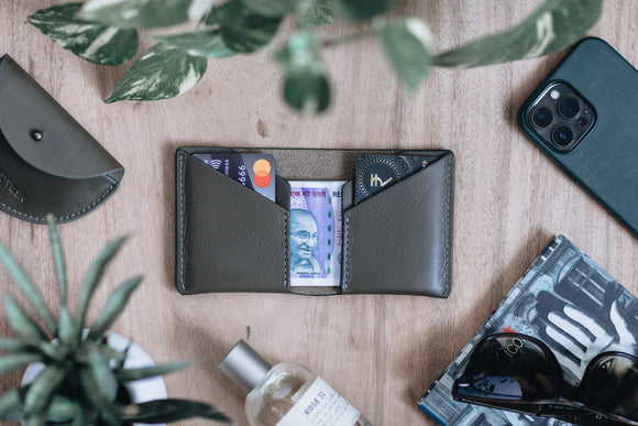 The Bare Bifold | Leather Wallet | Albert Tusk Leather Goods Online