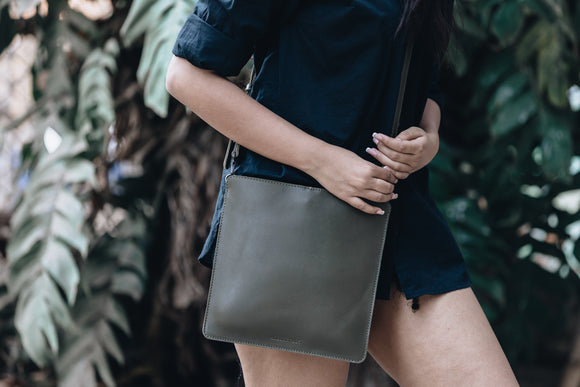 The Flat Sling | The Flat Sling | Albert Tusk Leather Goods Online