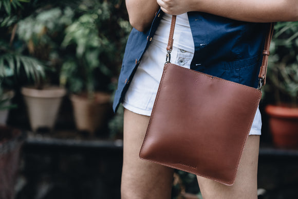 The Flat Sling | The Flat Sling | Albert Tusk Leather Goods Online