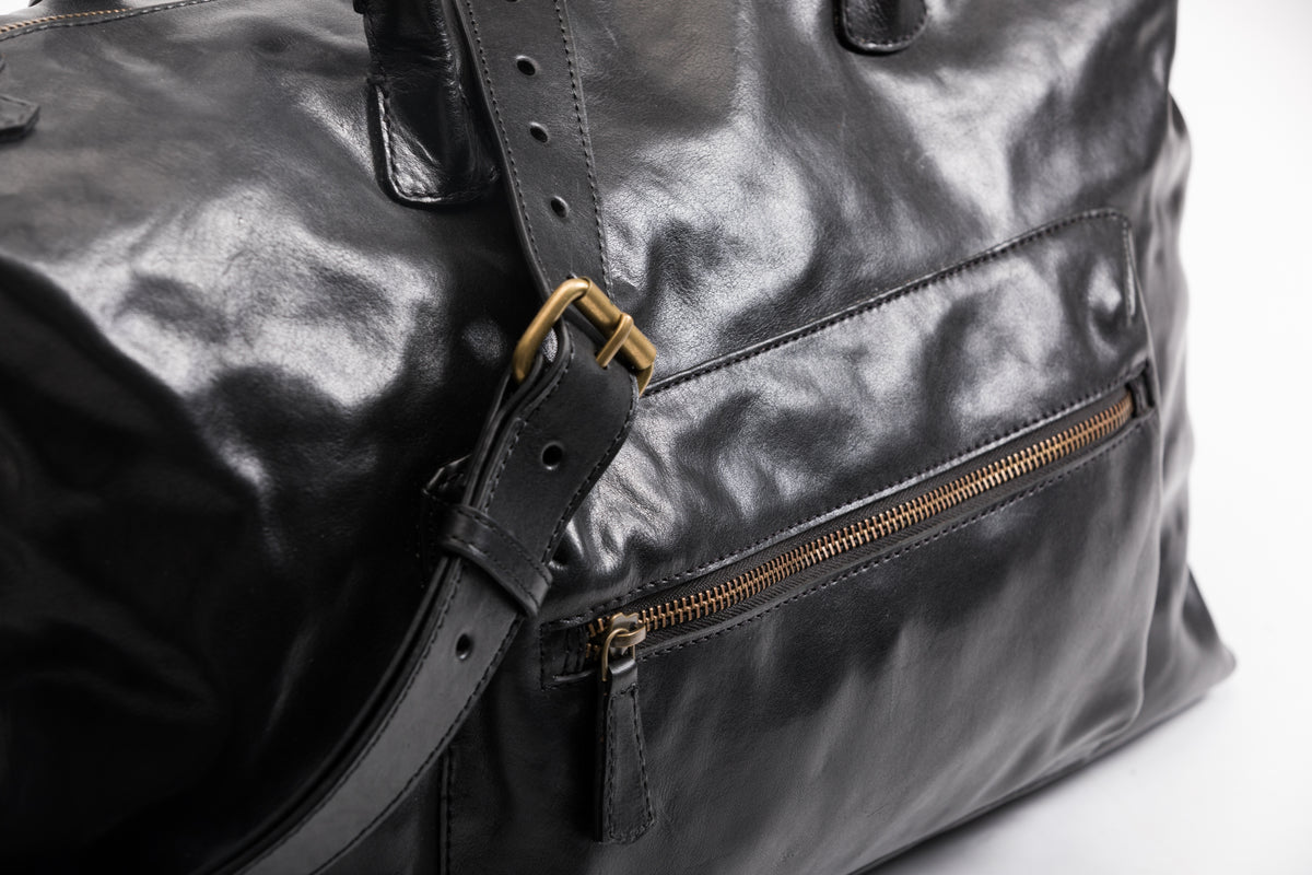 The Signature Duffle | Black Leather Duffle Bag | Albert Tusk Leather Goods Online