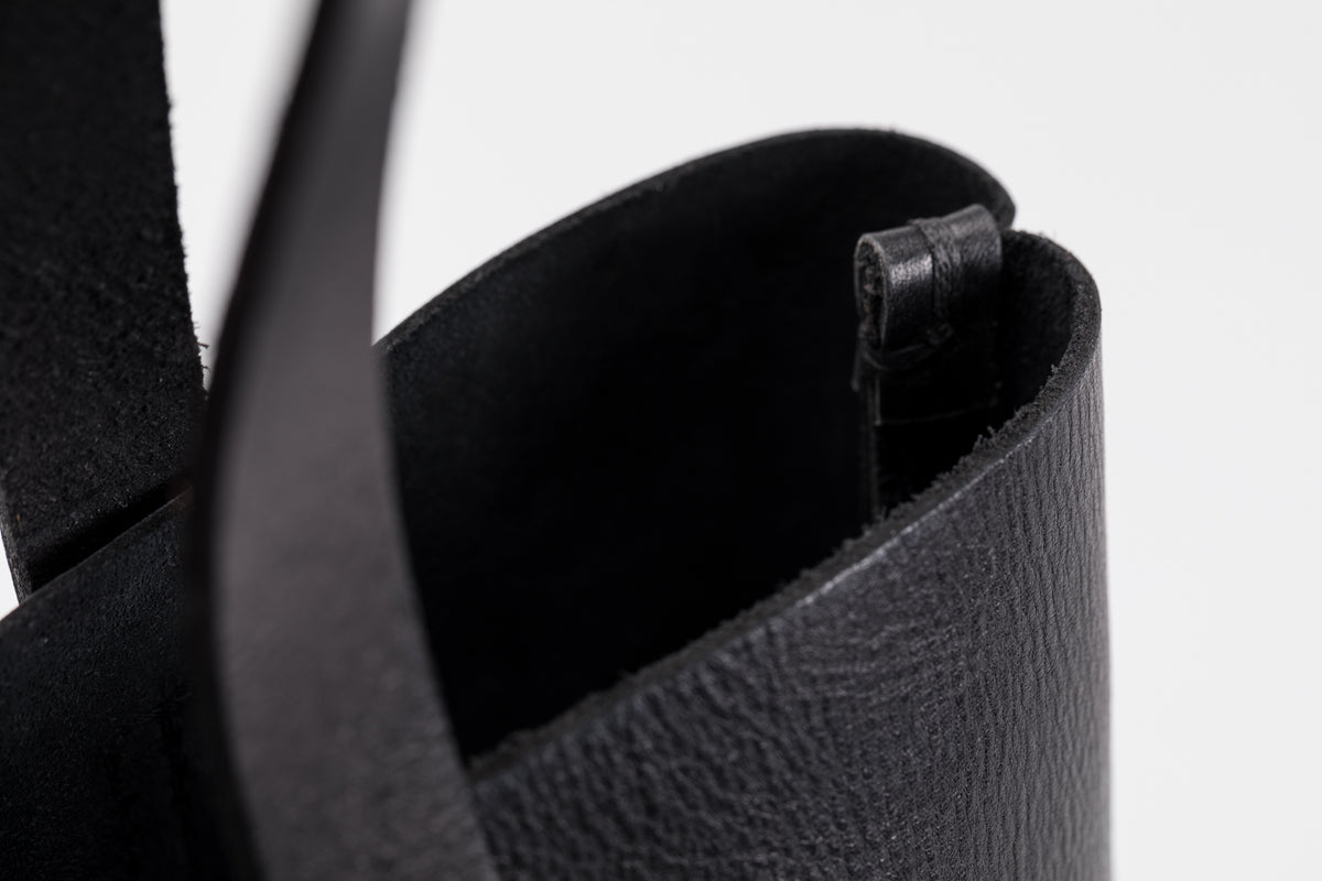 The Medium Tote | Black Leather Tote Bag | Albert Tusk Leather Goods Online
