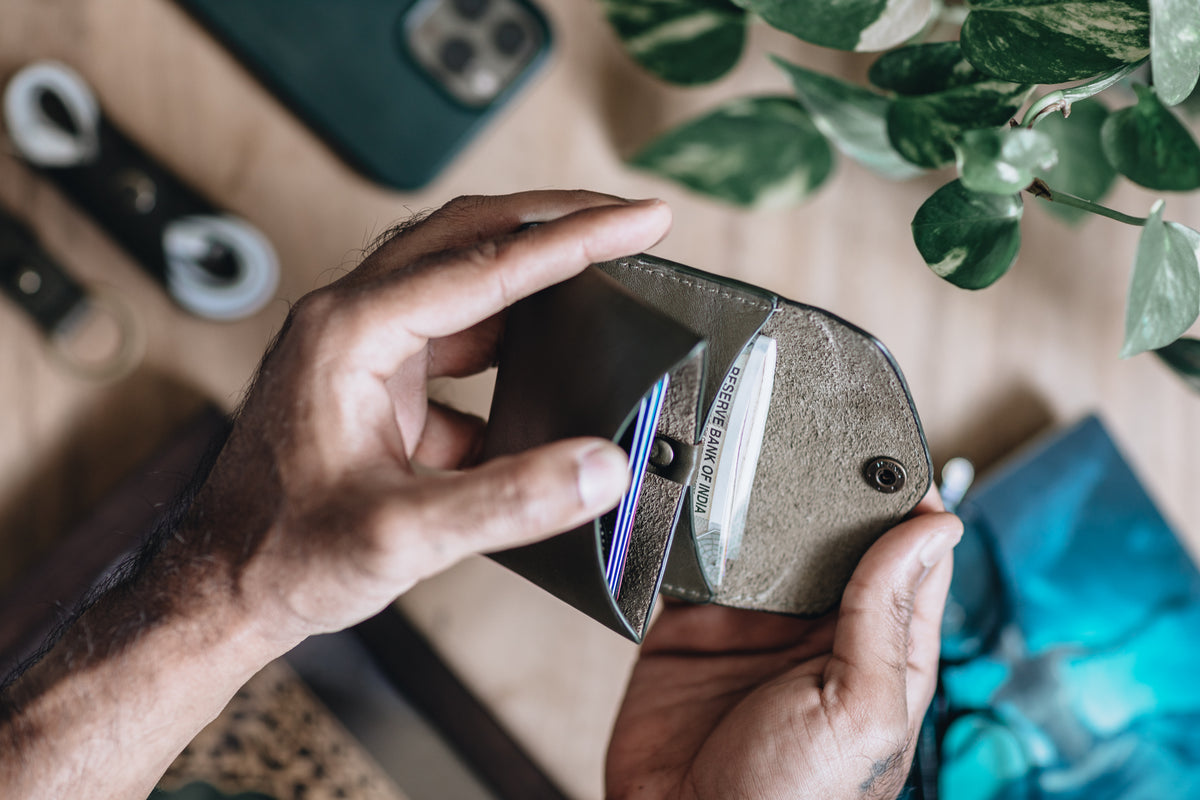 The No-Fuss Wallet | Leather Wallet | Albert Tusk Leather Goods Online