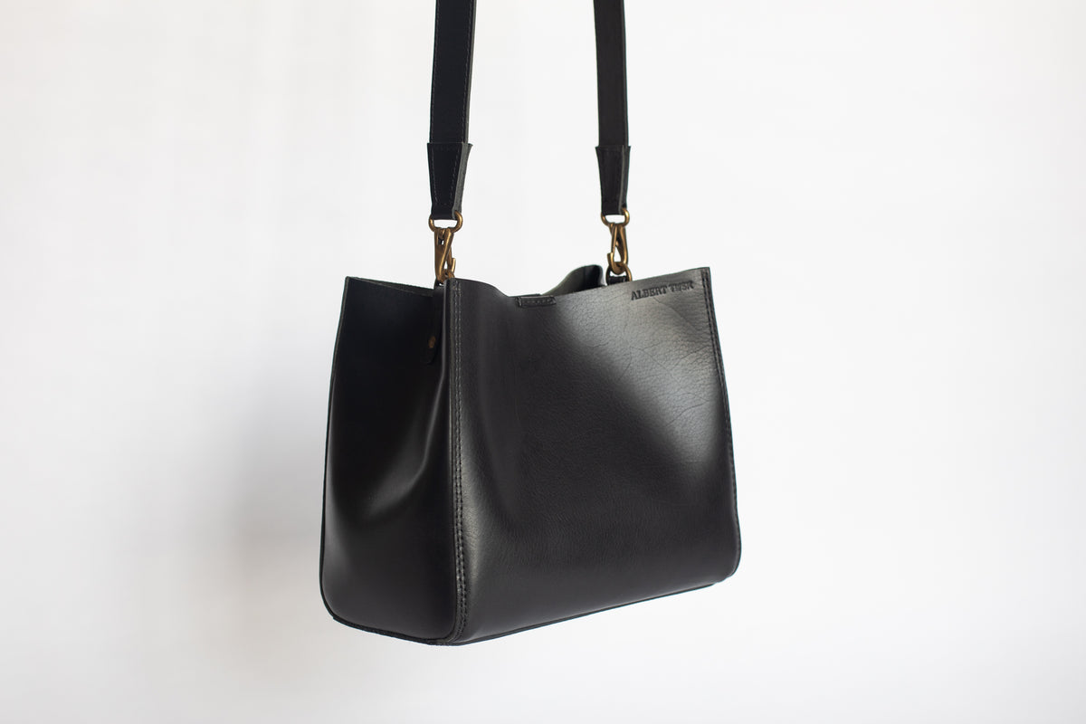 The Open Crossbody | The Open Crossbody | Albert Tusk Leather Goods Online