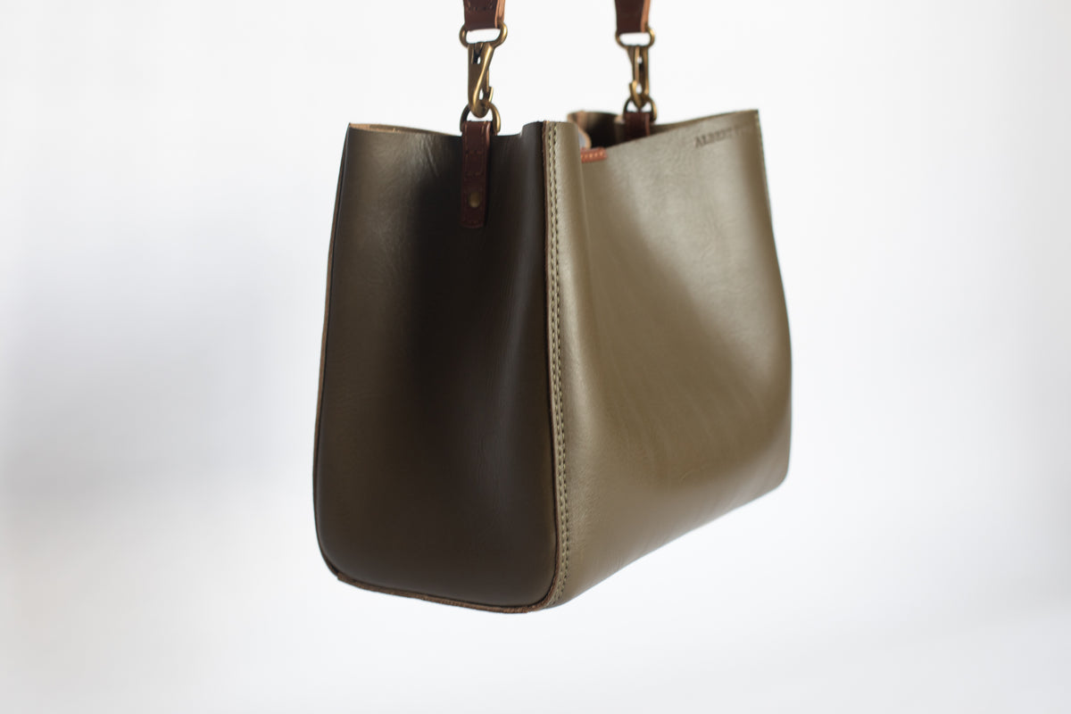 The Open Crossbody | The Open Crossbody | Albert Tusk Leather Goods Online