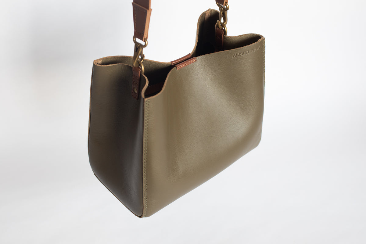 The Open Crossbody | The Open Crossbody | Albert Tusk Leather Goods Online