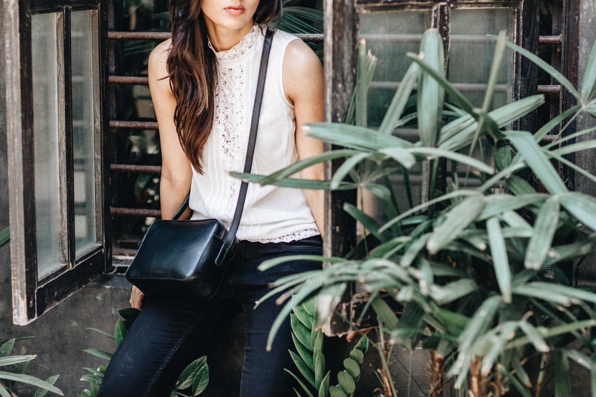 The Classic Sling | Black Classic Sling | Albert Tusk Leather Goods Online