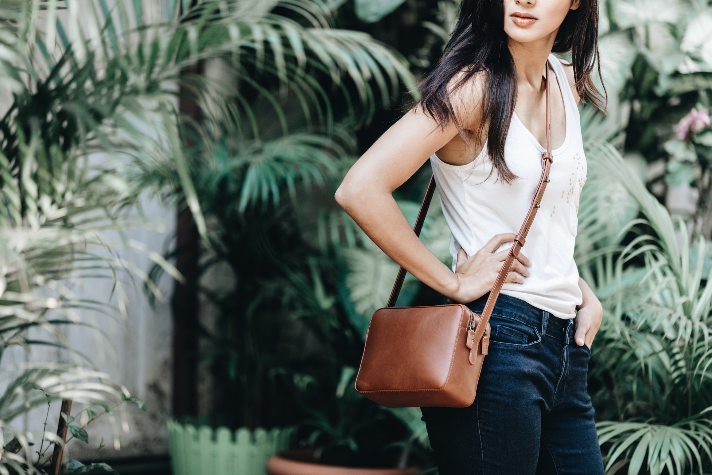 The simple crossbody hot sale bag