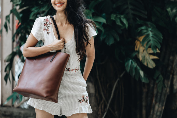 The Classic Zip-Tote | Tan Leather Tote Bag | Albert Tusk Leather Goods Online