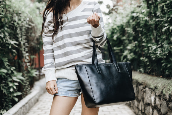 The Daily Zip-Tote | Black Leather Tote Bag | Albert Tusk Leather Goods Online