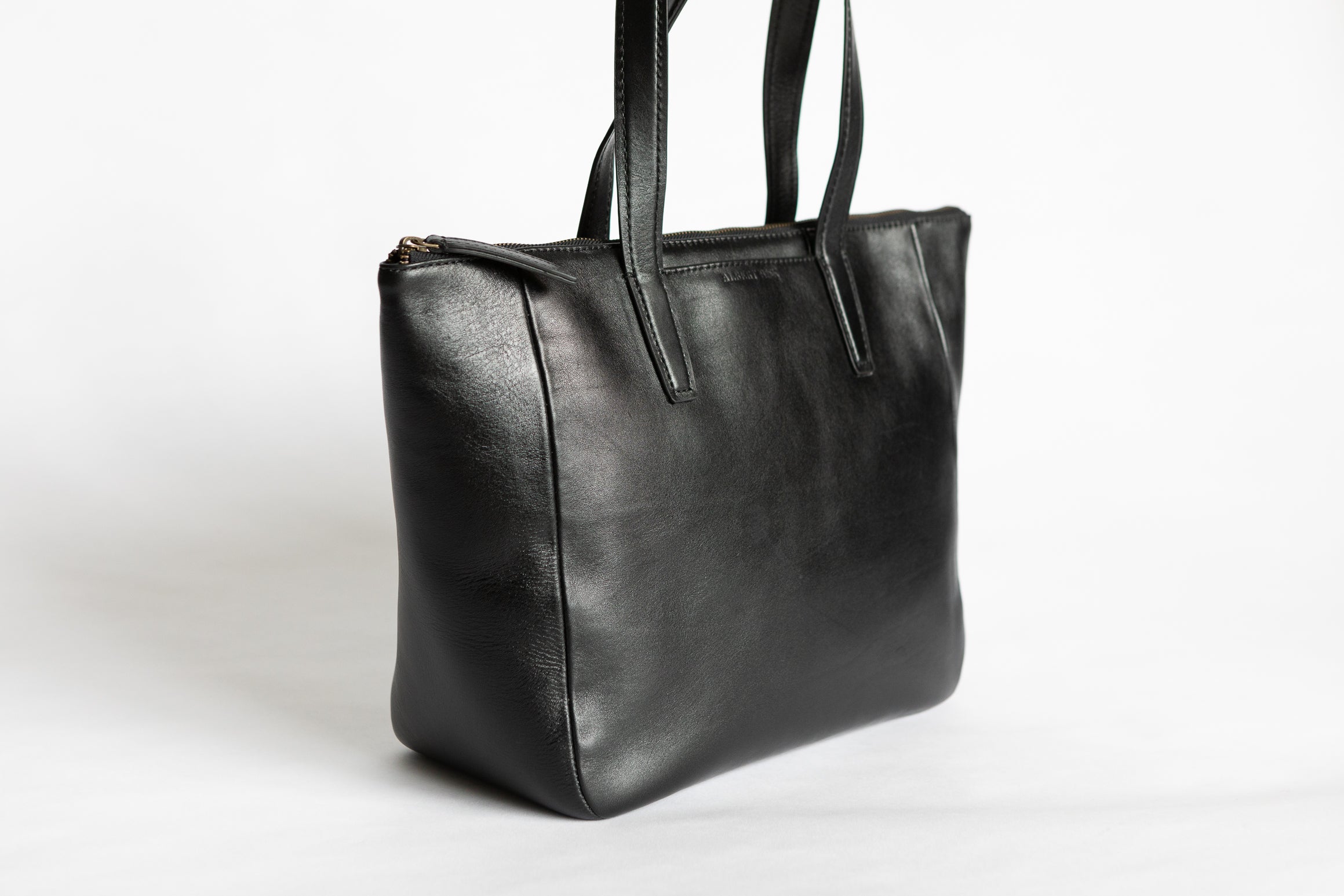 The Daily Zip-Tote | Black Leather Tote Bag | Albert Tusk Leather Goods Online