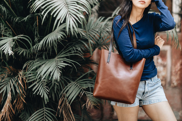The Medium Tote | Tan Leather Tote Bag | Albert Tusk Leather Goods Online