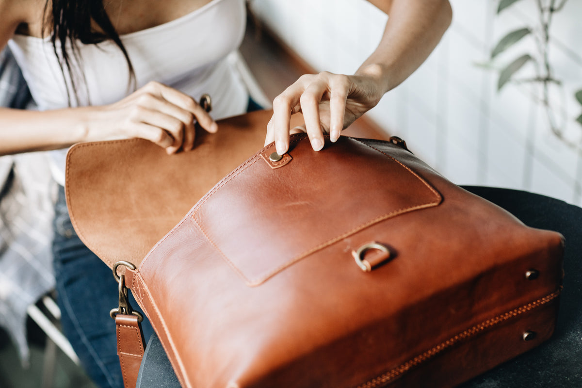 The Wanderers Satchel | Leather Messenger Bag | Albert Tusk Leather Goods Online
