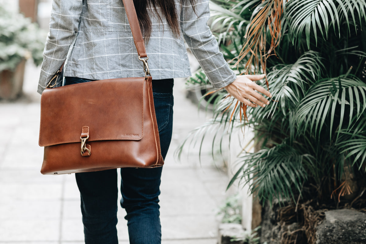 The Wanderers Satchel | Leather Messenger Bag | Albert Tusk Leather Goods Online