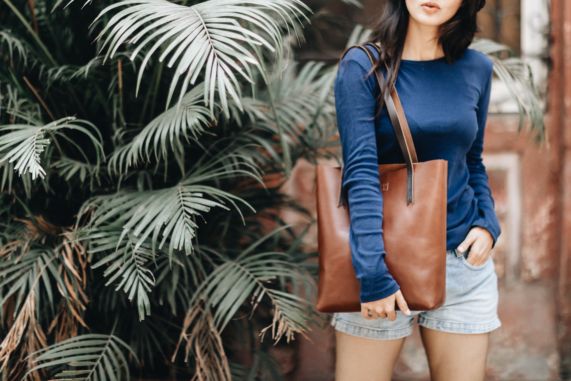 The Medium Tote | Tan Leather Tote Bag | Albert Tusk Leather Goods Online