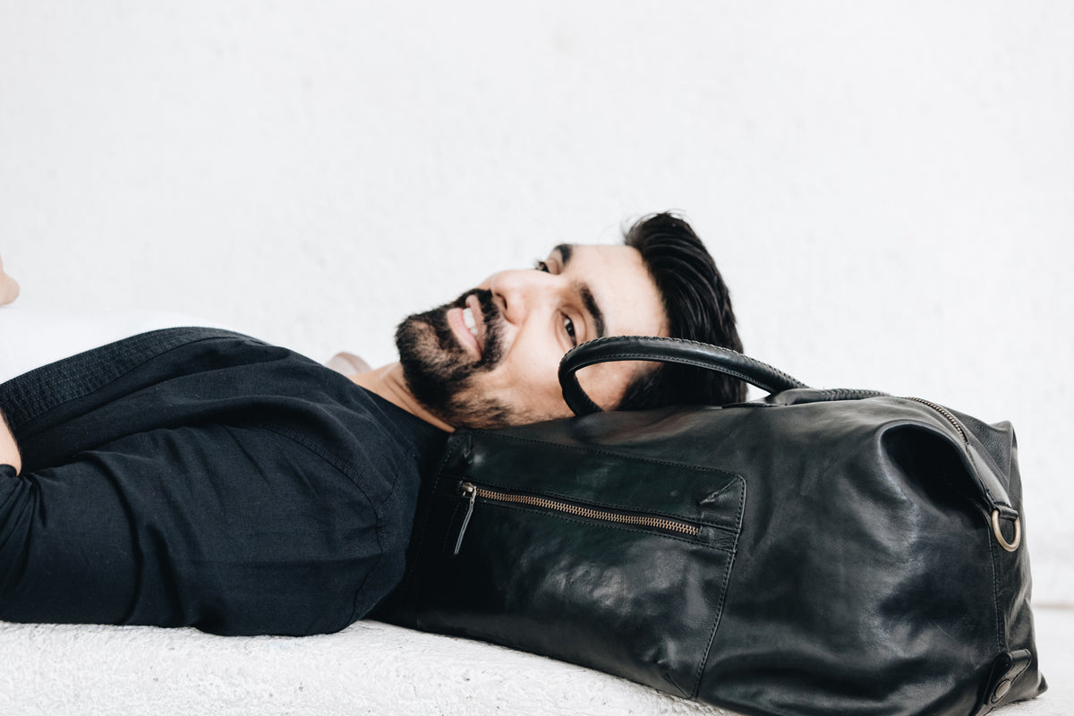 The Signature Duffle | Black Leather Duffle Bag | Albert Tusk Leather Goods Online