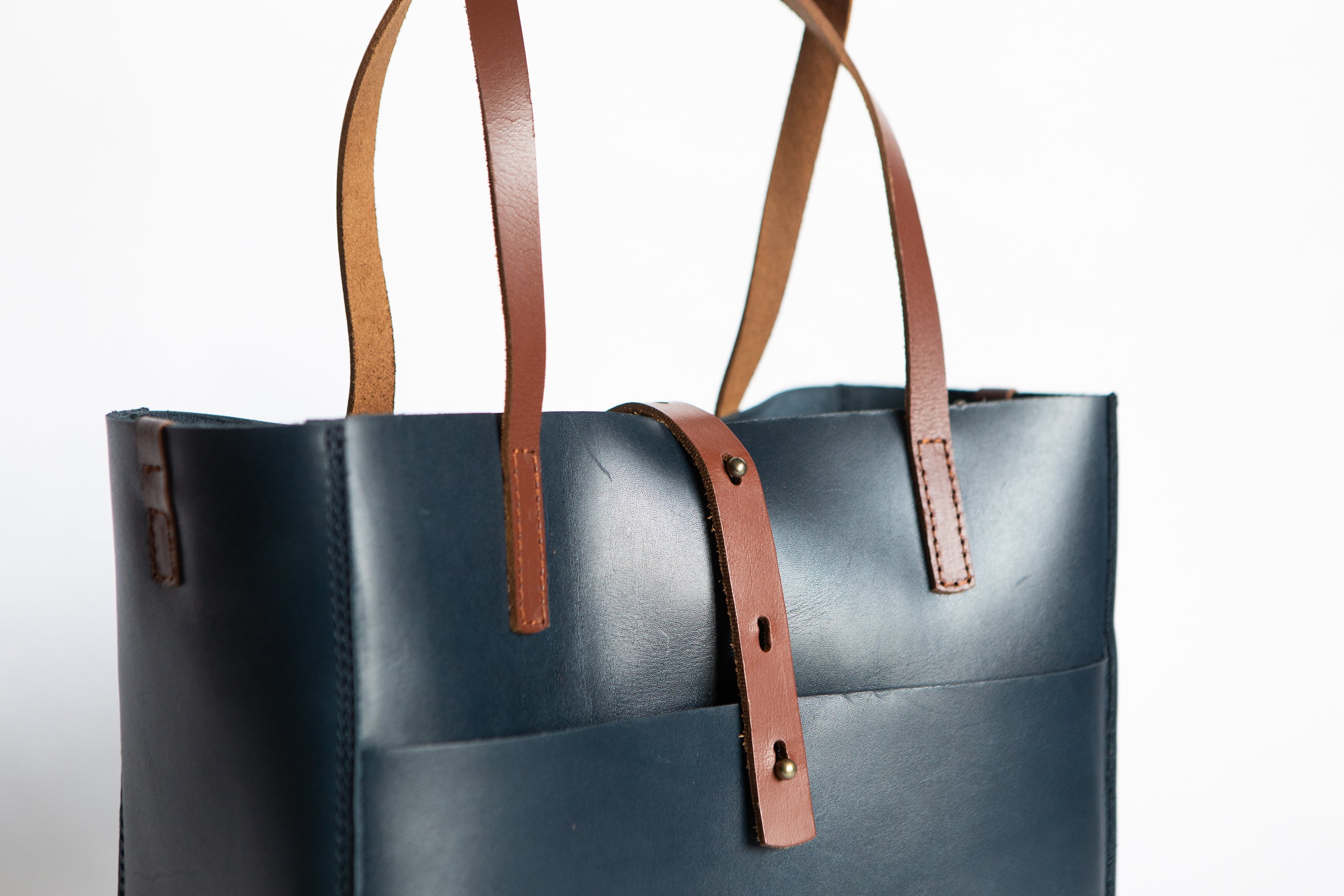 The Transport Tote | Blue Leather Tote Bag | Albert Tusk Leather Goods Online